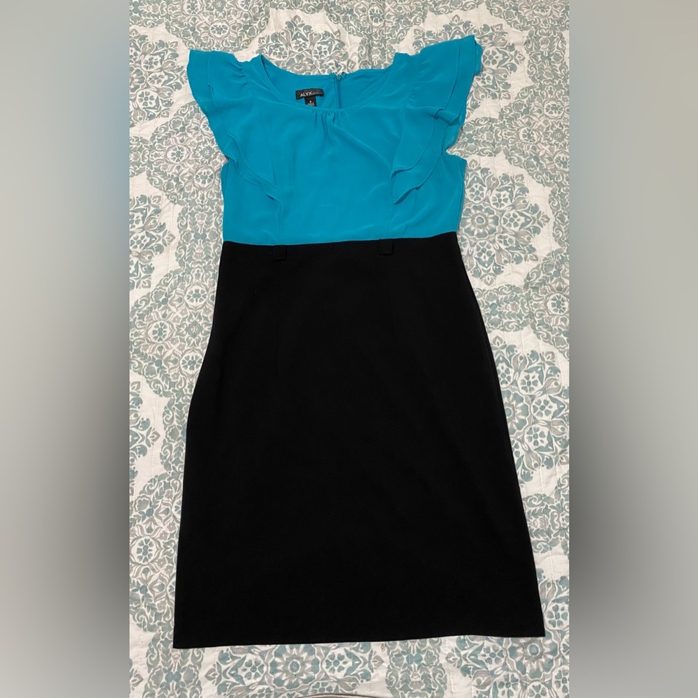 Alyx black & blue sleeveless ruffled dress size 4
